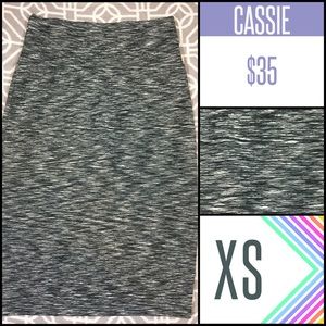 LuLaRoe Cassie, NWT